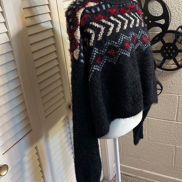 NWT FRYE XL boho funky cropped knit sweater with gorgeous accents! - Picture 2 of 13